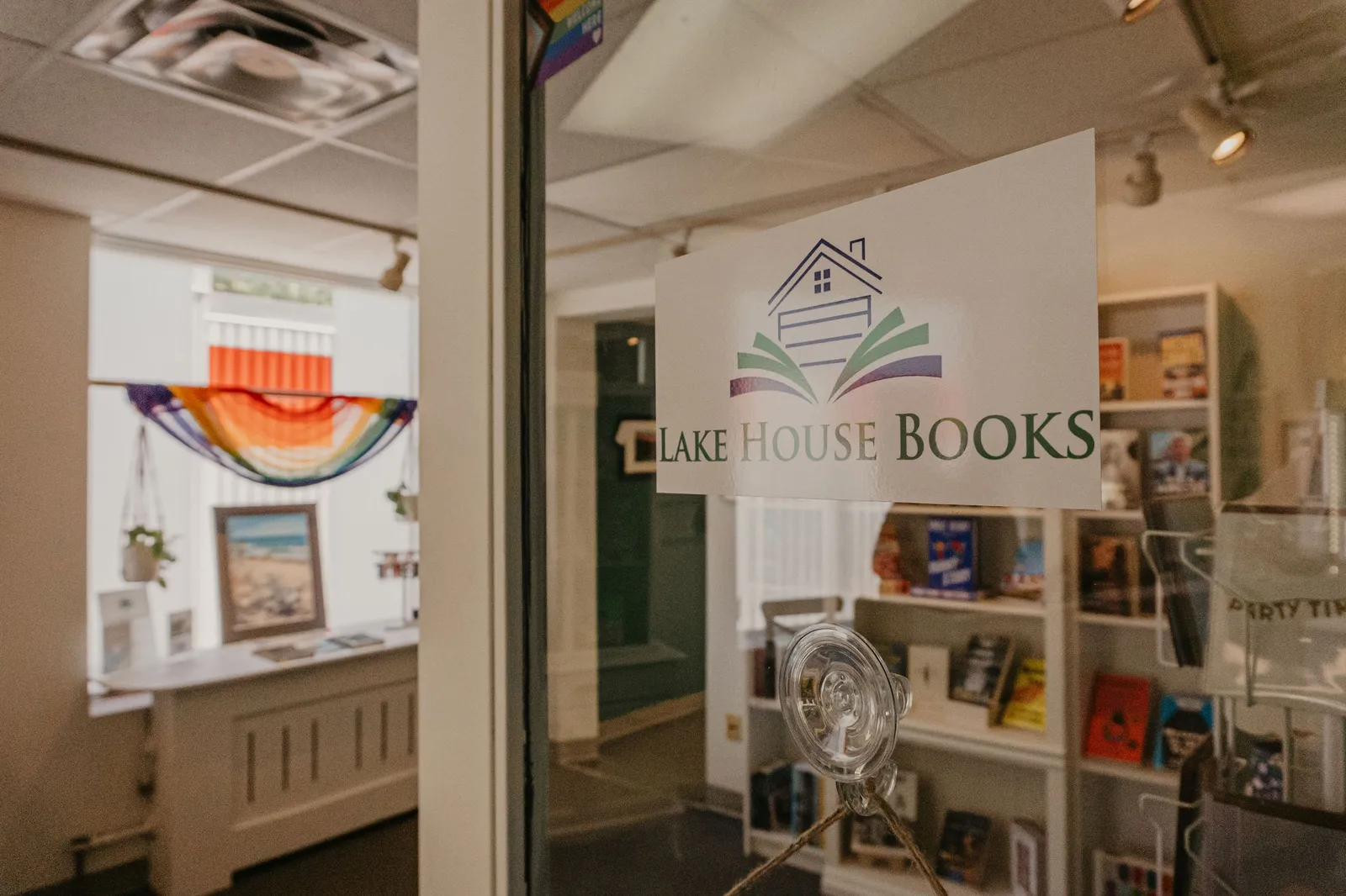 Lake House Books